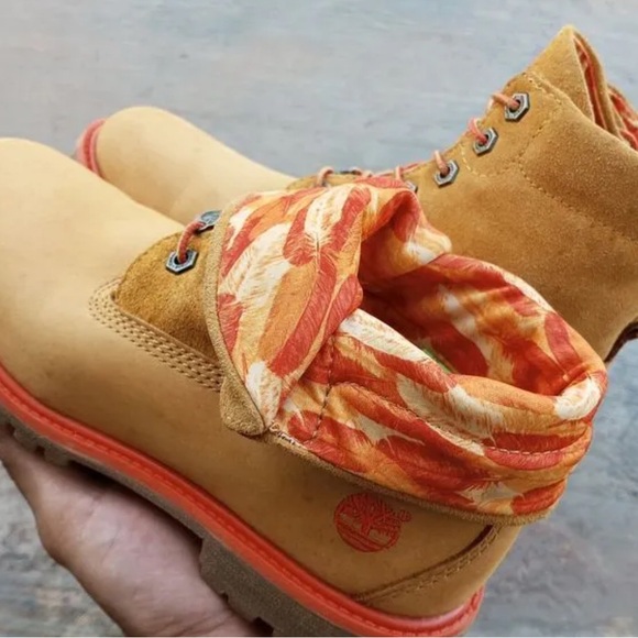Timberland Streetwear Casual Tan Roll Top Orange Collar Leather Boot Women 7 EUC - Picture 1 of 9